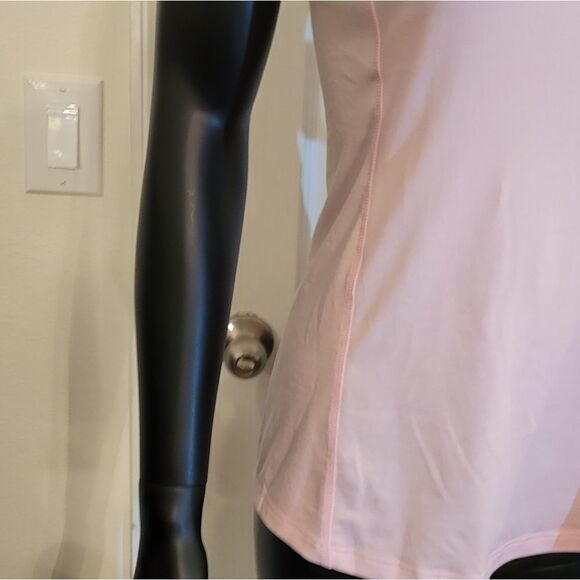BRAND NEW OLD NAVY ACTIVE GO-DRY WOMEN"S PINK TOP - Picture 6 of 16
